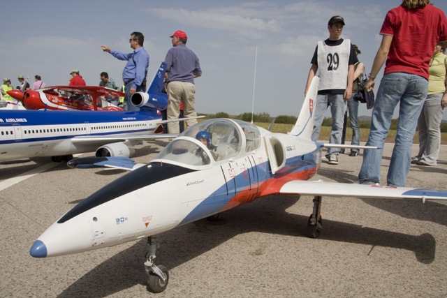 Download EUG001680 (640Wx427H)